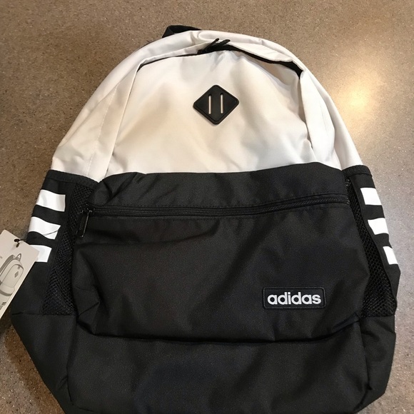 🆕Adidas Core 🎒 Backpack Black & White - Picture 1 of 5